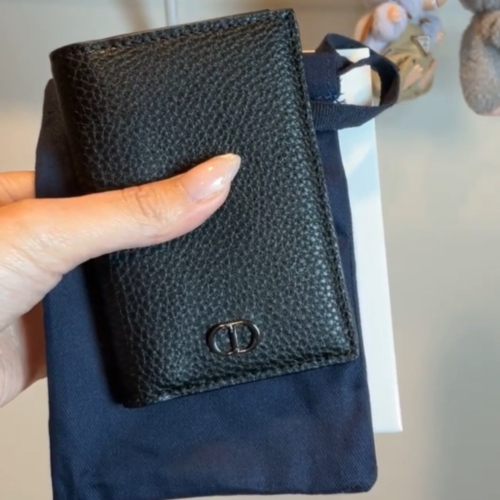 DIOR Black Vegan Leather Card Holder Wallet (GWP / VIP Exclusive) - Picture 2 of 7